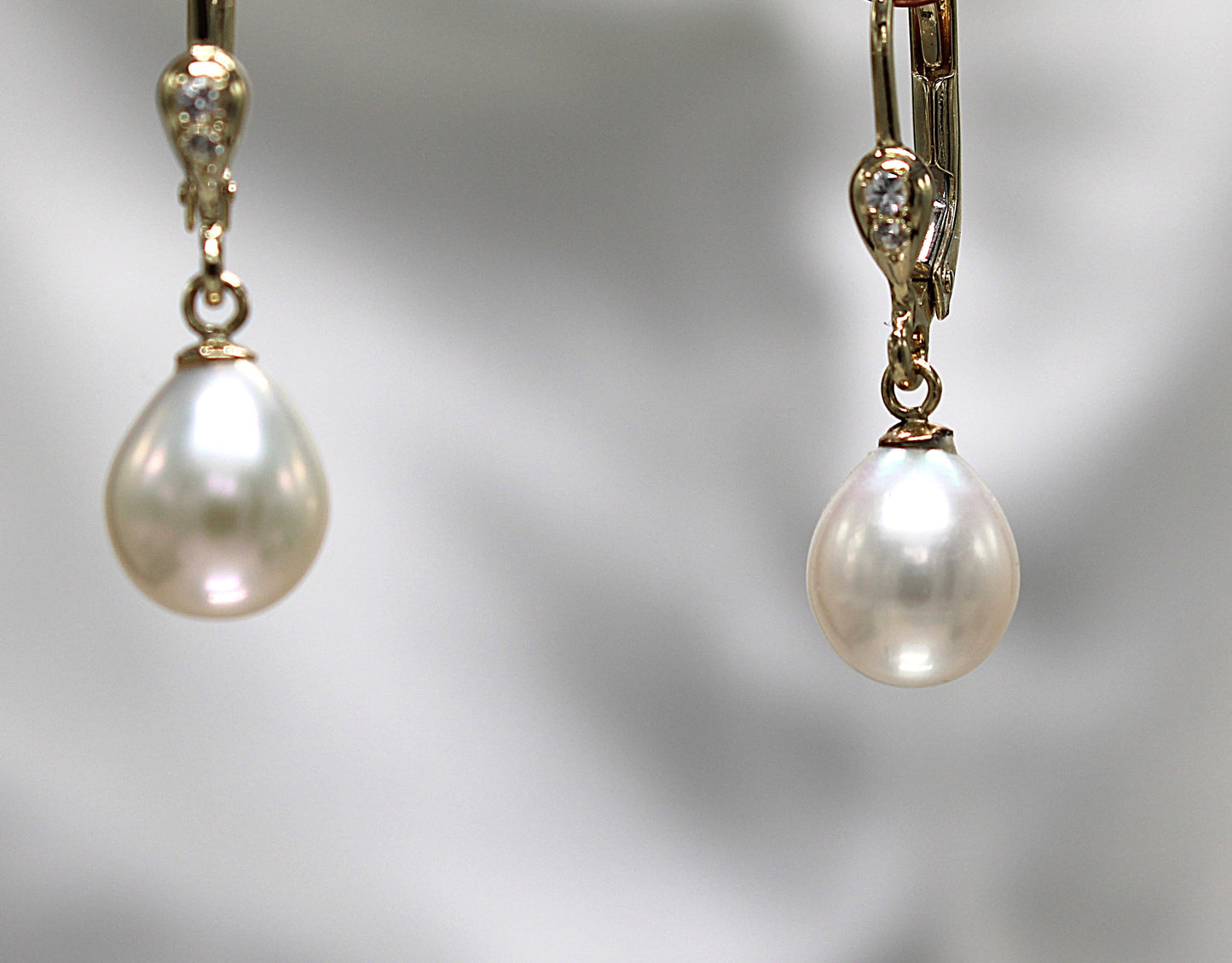 Boucles d'oreilles Jeanne- perle de culture- saphirs blanc