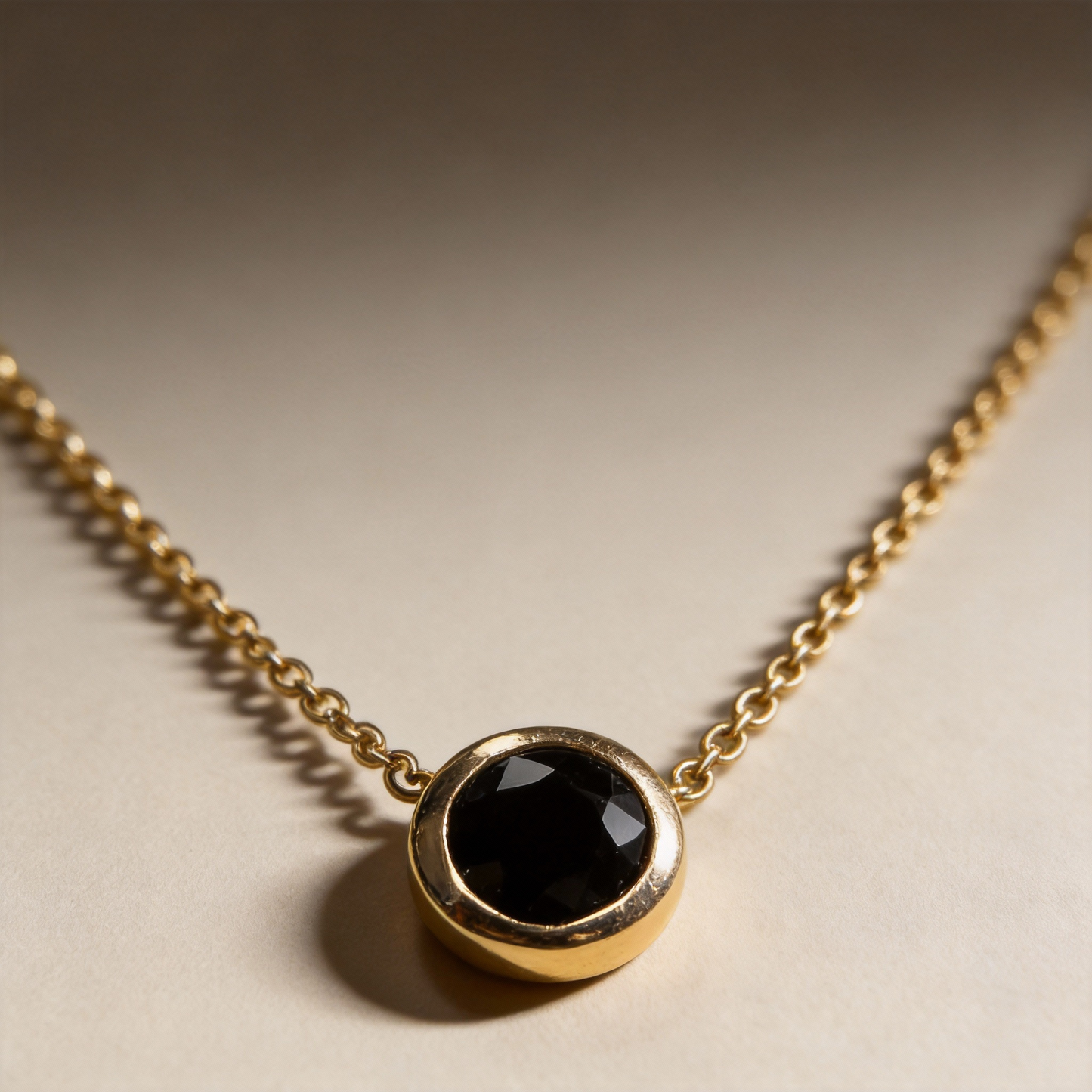Collier Chloé saphir noir